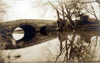 Girtford Bridge and Ivel Cottage rockery in 1919 [WW1/AC/DR8]